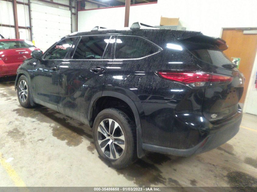 2021 TOYOTA HIGHLANDER XLE VIN: 5TDHZRBH0MS529841