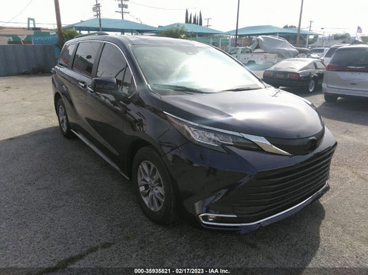 2022 TOYOTA SIENNA XLE VIN: 5TDJRKEC7NS103591