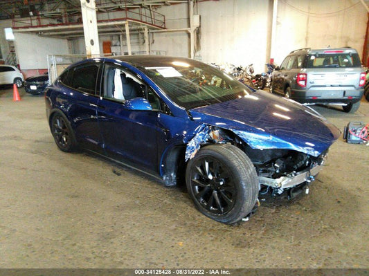 2022 TESLA MODEL X VIN: 7SAXCDE52NF354793