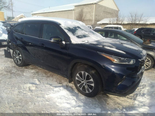 2021 TOYOTA HIGHLANDER XLE VIN: 5TDGZRBH1MS552850