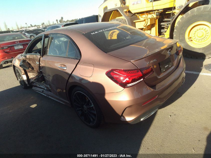 2022 MERCEDES-BENZ A-CLASS A 220 VIN: W1K3G4EB3NJ358646