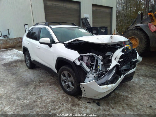 2022 TOYOTA RAV4 XLE VIN: 2T3P1RFV7NC294469