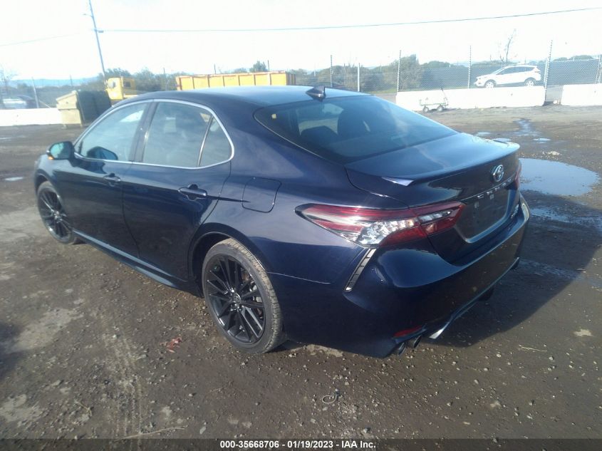 2022 TOYOTA CAMRY HYBRID XSE VIN: 4T1K31AK6NU575494
