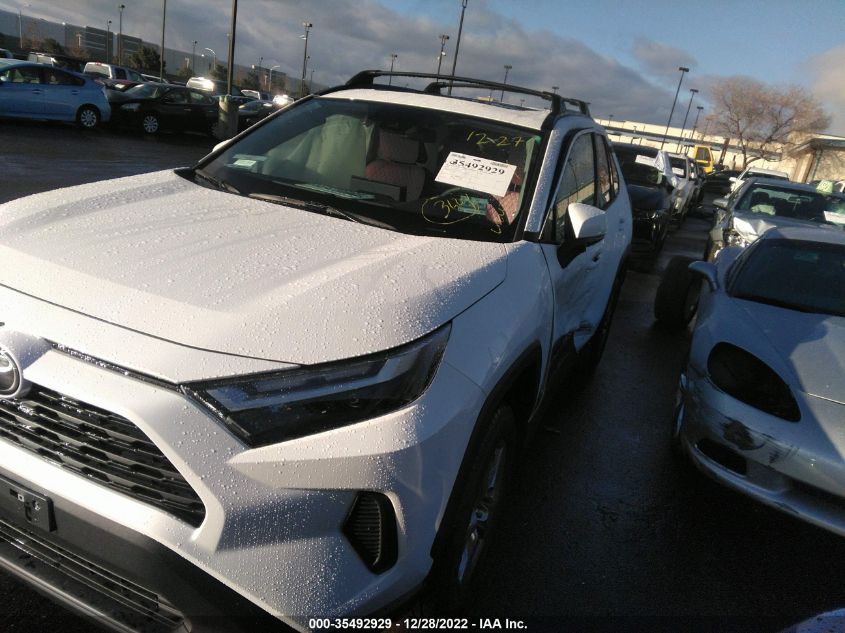 2022 TOYOTA RAV4 XLE VIN: 2T3W1RFV1NC208603