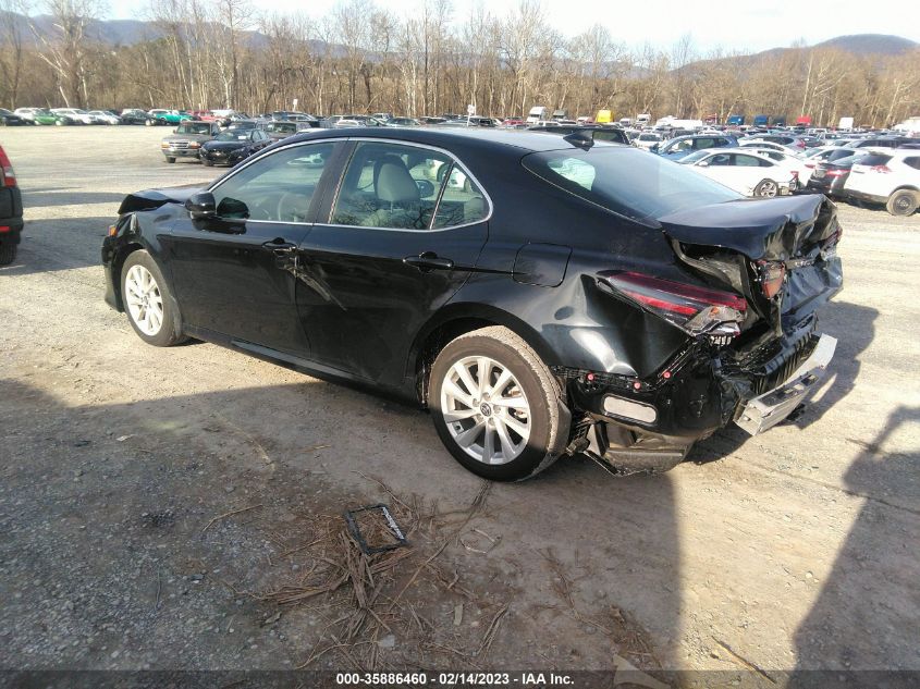 2022 TOYOTA CAMRY LE VIN: 4T1C11AK6NU705526