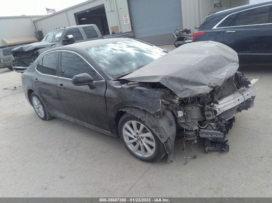 2022 TOYOTA CAMRY LE VIN: 4T1C11AK1NU626586