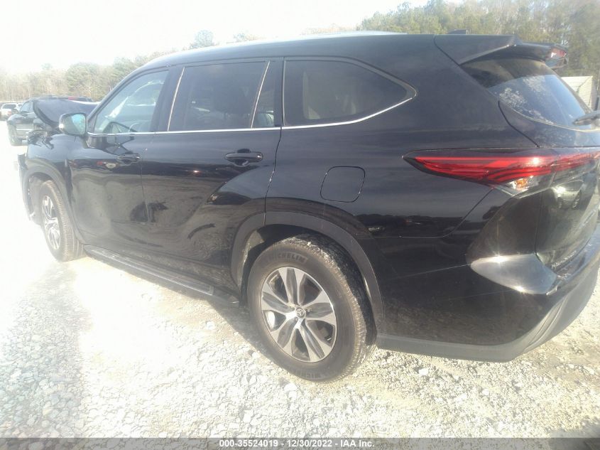 2021 TOYOTA HIGHLANDER XLE VIN: 5TDGZRAH2MS037325