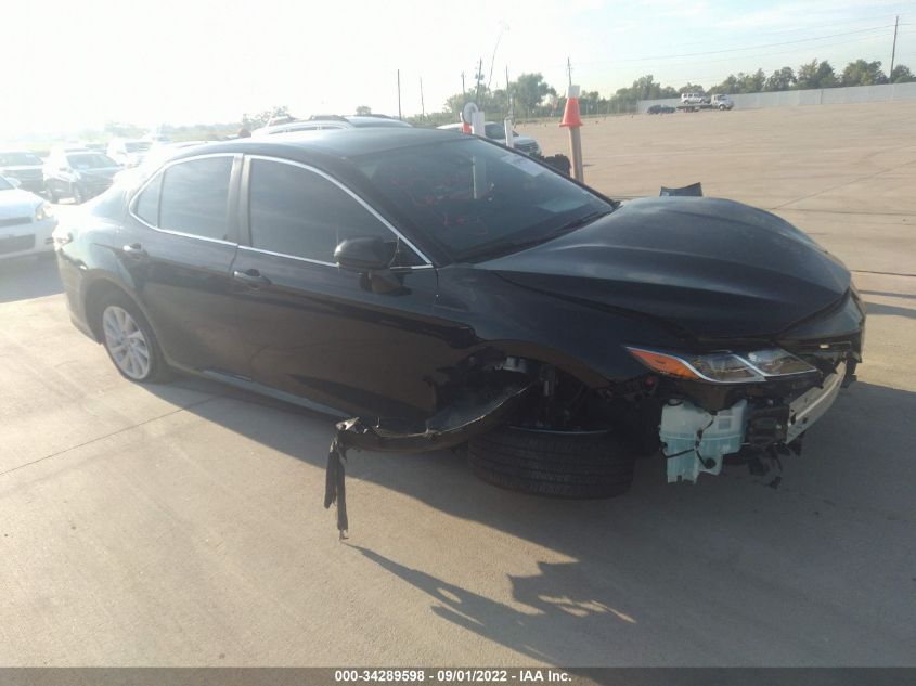2022 TOYOTA CAMRY LE VIN: 4T1C11AK2NU683475