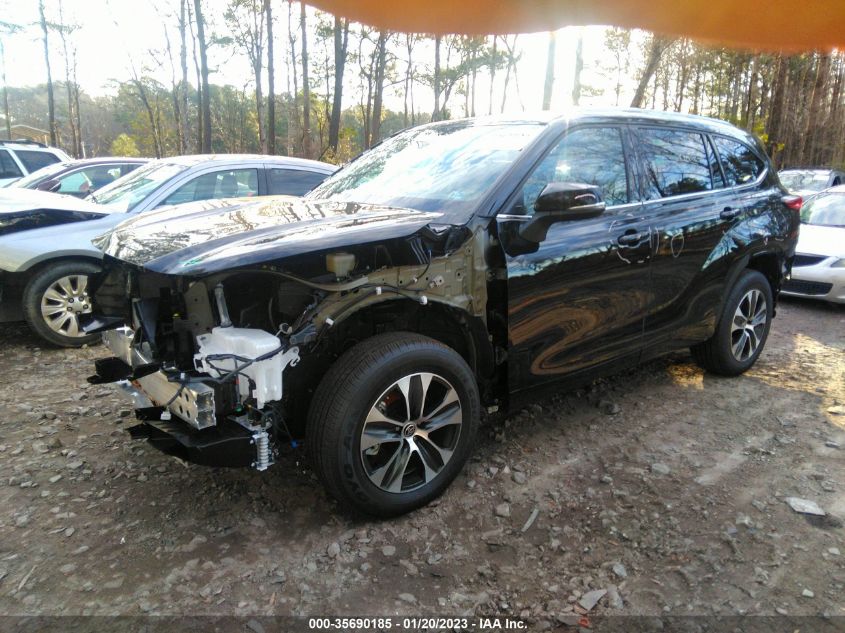 2022 TOYOTA HIGHLANDER XLE VIN: 5TDGZRBH1NS241078
