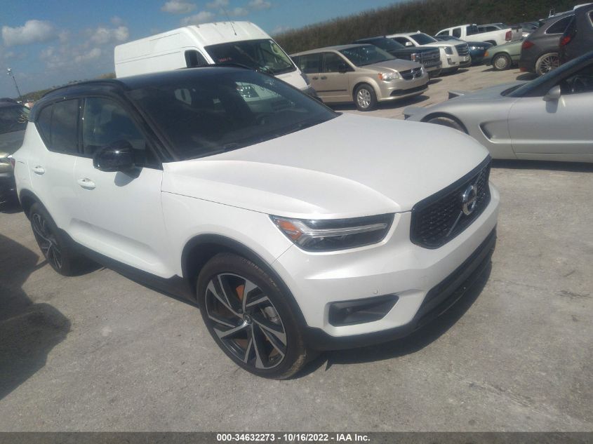 2021 VOLVO XC40 R-DESIGN VIN: YV4162UM0M2462612