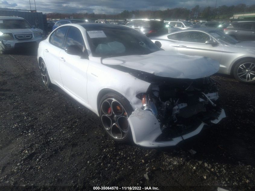 2022 ALFA ROMEO GIULIA VELOCE VIN: ZARFANBN8N7655301