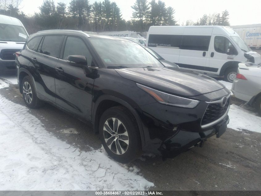 2021 TOYOTA HIGHLANDER XLE VIN: 5TDGZRBH8MS547841