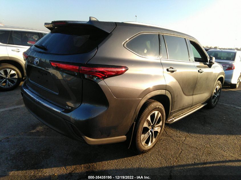 2022 TOYOTA HIGHLANDER XLE VIN: 5TDGZRAH1NS141712