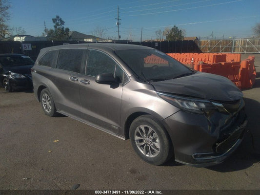 2021 TOYOTA SIENNA XLE VIN: 5TDYRKEC8MS030115