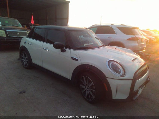 2023 MINI HARDTOP 4 DOOR COOPER S VIN: WMW53DK02P2S88651