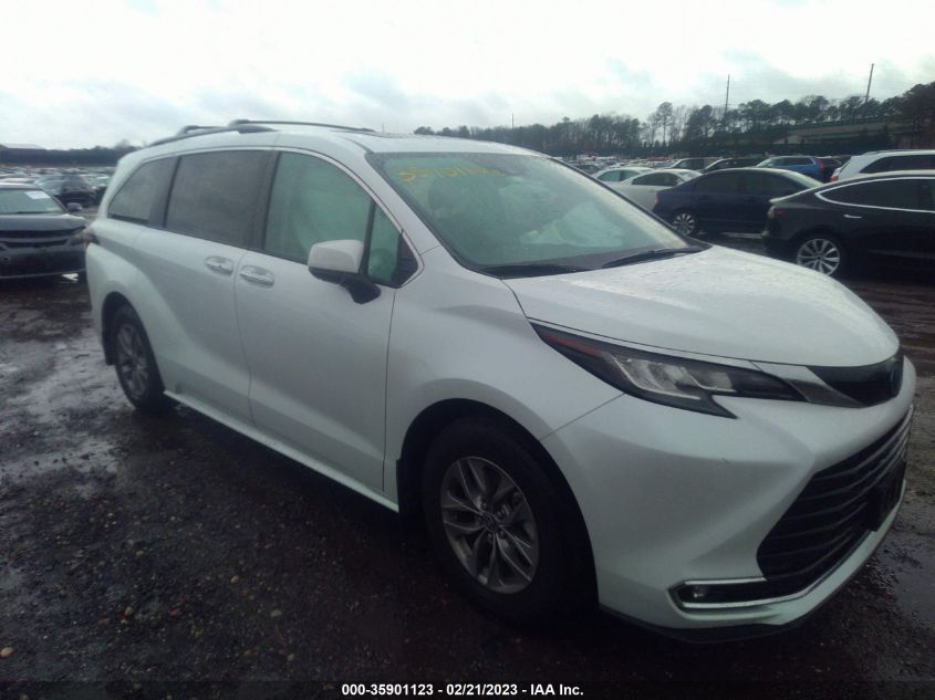 2022 TOYOTA SIENNA XLE VIN: 5TDJRKEC6NS102853