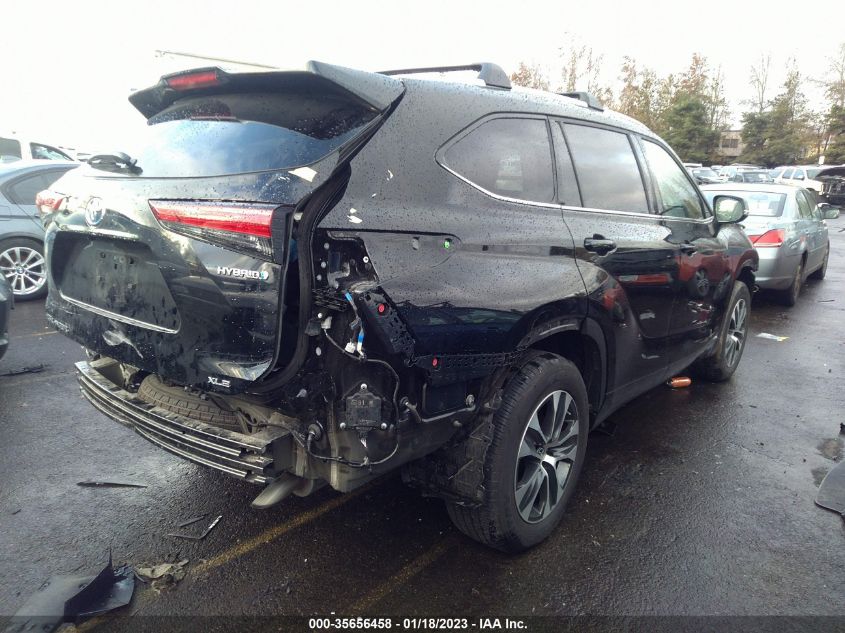 2022 TOYOTA HIGHLANDER HYBRID XLE VIN: 5TDGBRCH9NS551787