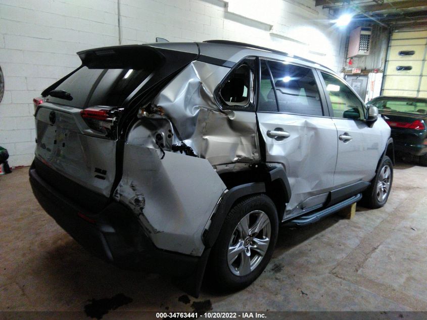 2022 TOYOTA RAV4 XLE VIN: 2T3P1RFV4NC299161