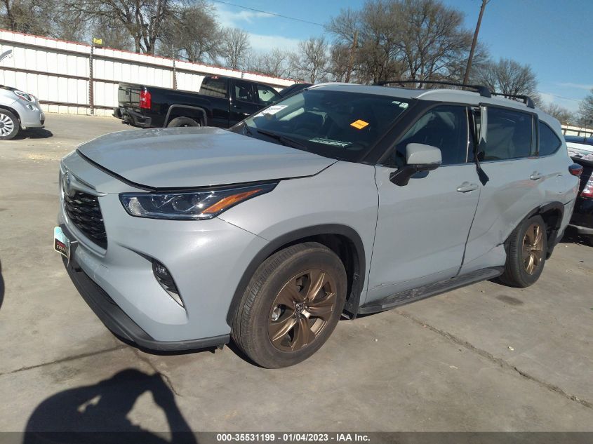 2022 TOYOTA HIGHLANDER HYBRID BRONZE EDITION VIN: 5TDABRCH9NS560060