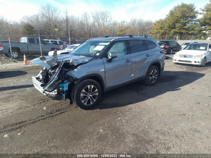 2022 TOYOTA HIGHLANDER XLE VIN: 5TDGZRBH1NS222272