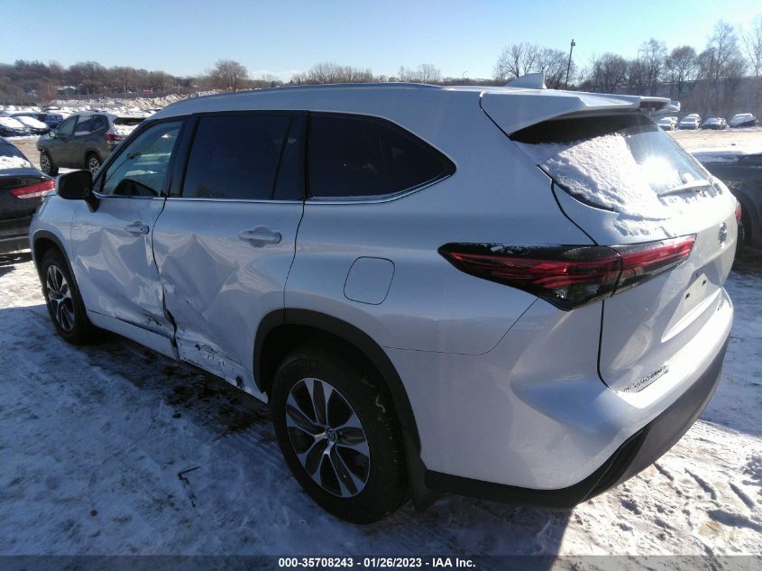 2022 TOYOTA HIGHLANDER XLE VIN: 5TDGZRBH3NS163922