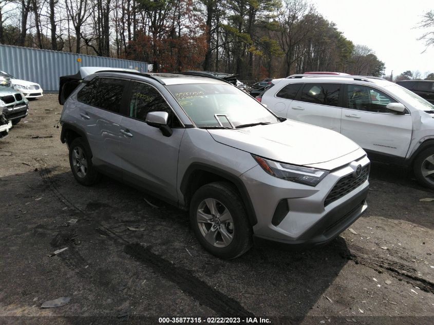 2022 TOYOTA RAV4 XLE VIN: 2T3P1RFV8NW303291