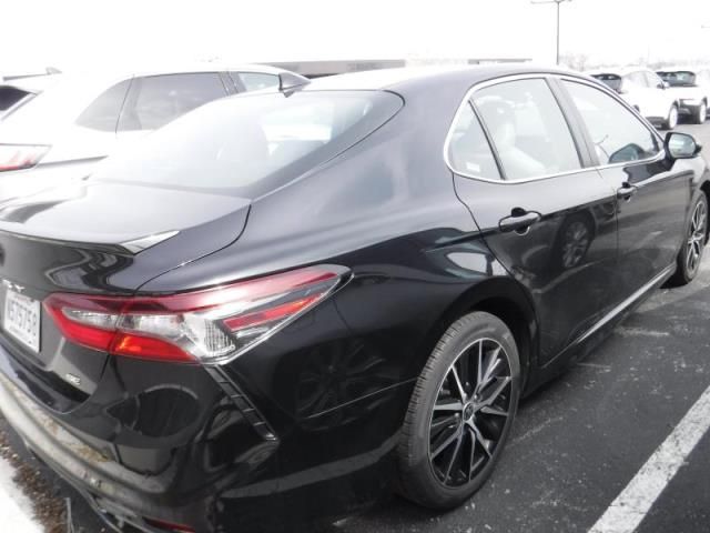 2022 TOYOTA CAMRY SE VIN: 4T1G11AKXNU661547