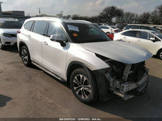 2020 TOYOTA HIGHLANDER XLE VIN: 5TDGZRAH8LS513124