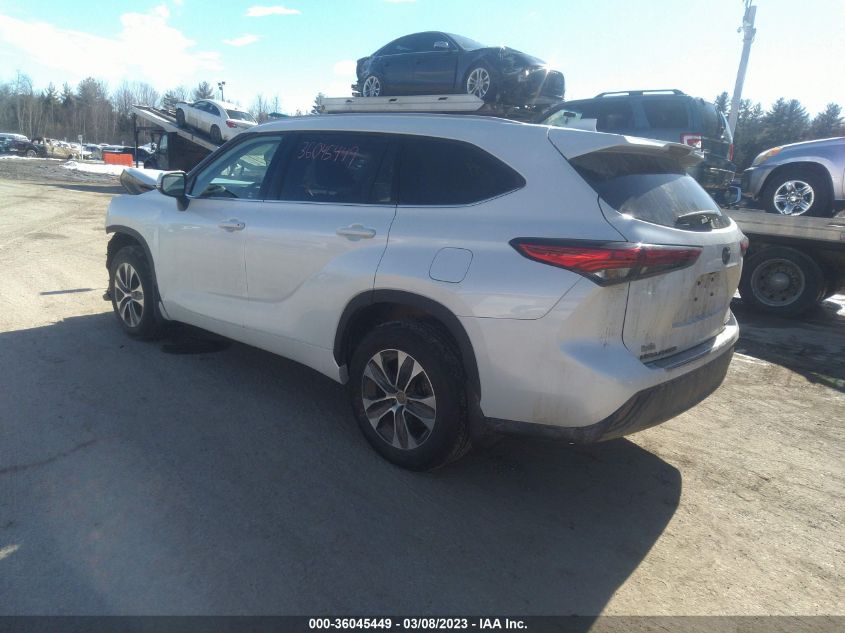 2022 TOYOTA HIGHLANDER XLE VIN: 5TDHZRBH4NS568823