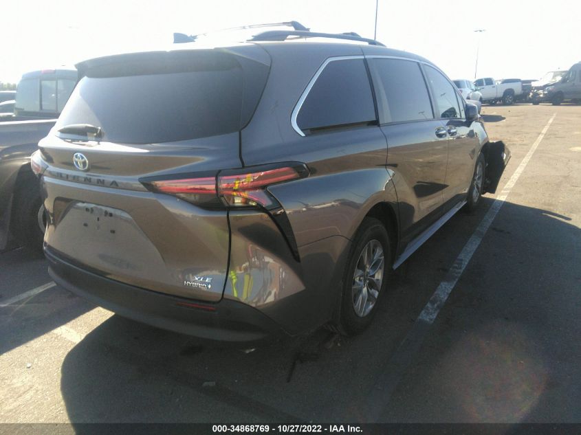 2021 TOYOTA SIENNA XLE VIN: 5TDYRKEC2MS037447
