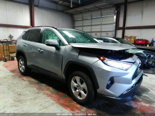 2020 TOYOTA RAV4 XLE VIN: 2T3P1RFV5LC067729