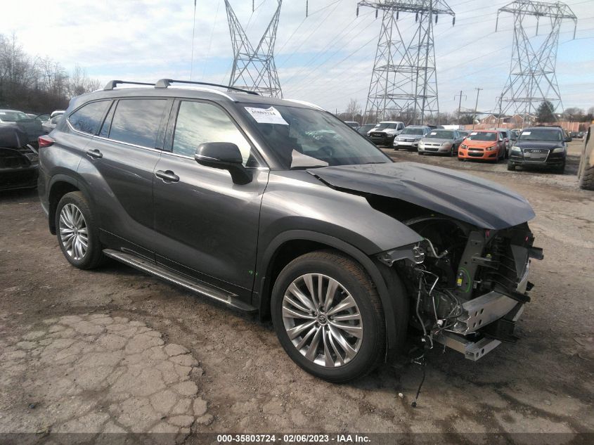 2022 TOYOTA HIGHLANDER PLATINUM VIN: 5TDFZRBH3NS227517