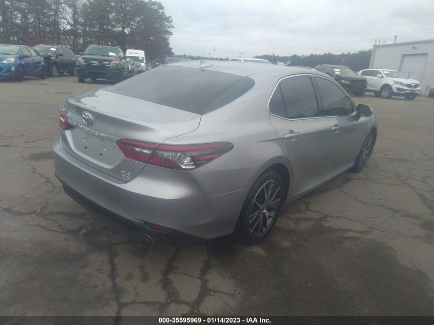 2022 TOYOTA CAMRY XLE VIN: 4T1F11BK8NU060261
