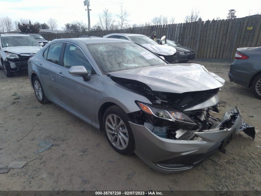 2022 TOYOTA CAMRY LE VIN: 4T1C11AK7NU049093