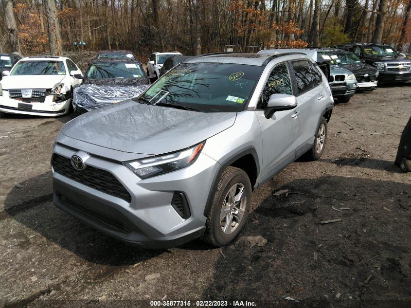 2022 TOYOTA RAV4 XLE VIN: 2T3P1RFV8NW303291