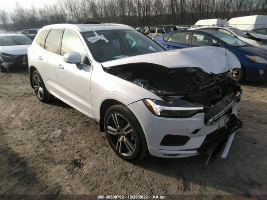2021 VOLVO XC60 MOMENTUM VIN: YV4102RK8M1846863