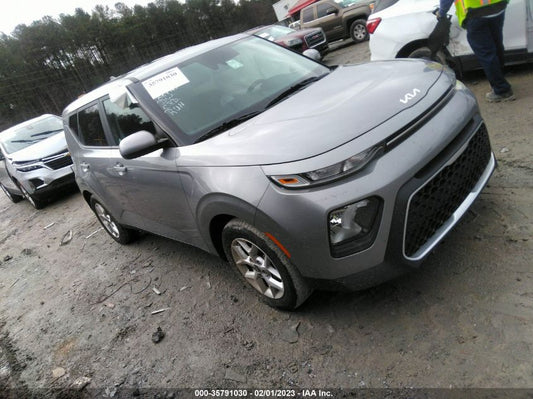 2022 KIA SOUL LX VIN: KNDJ23AU4N7810330