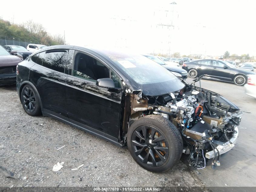 2022 TESLA MODEL X VIN: 7SAXCBE57NF333104