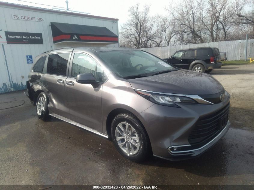 2022 TOYOTA SIENNA XLE VIN: 5TDYSKFC8NS050496