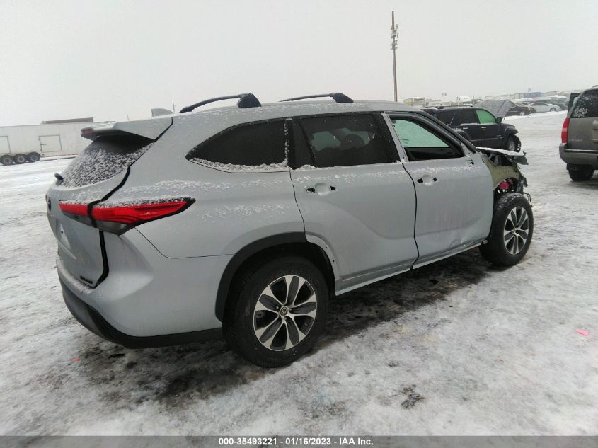 2022 TOYOTA HIGHLANDER XLE VIN: 5TDGZRBH2NS591819