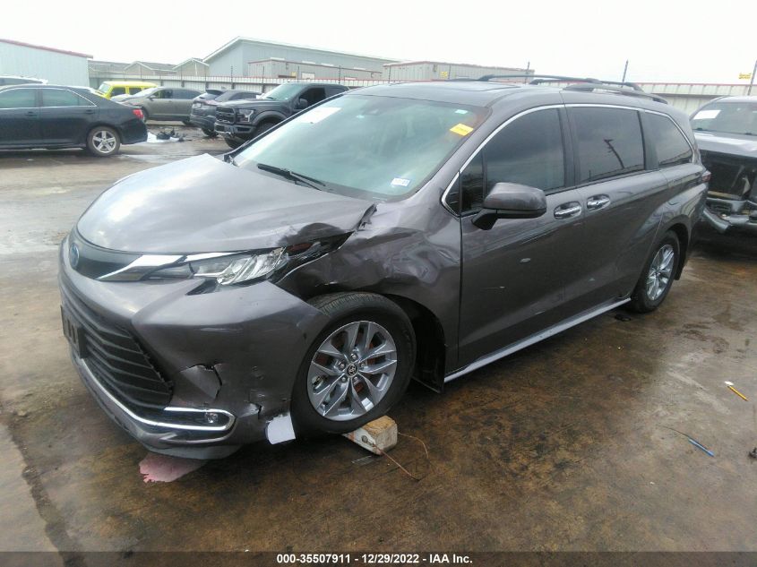 2022 TOYOTA SIENNA XLE VIN: 5TDYRKEC3NS089719