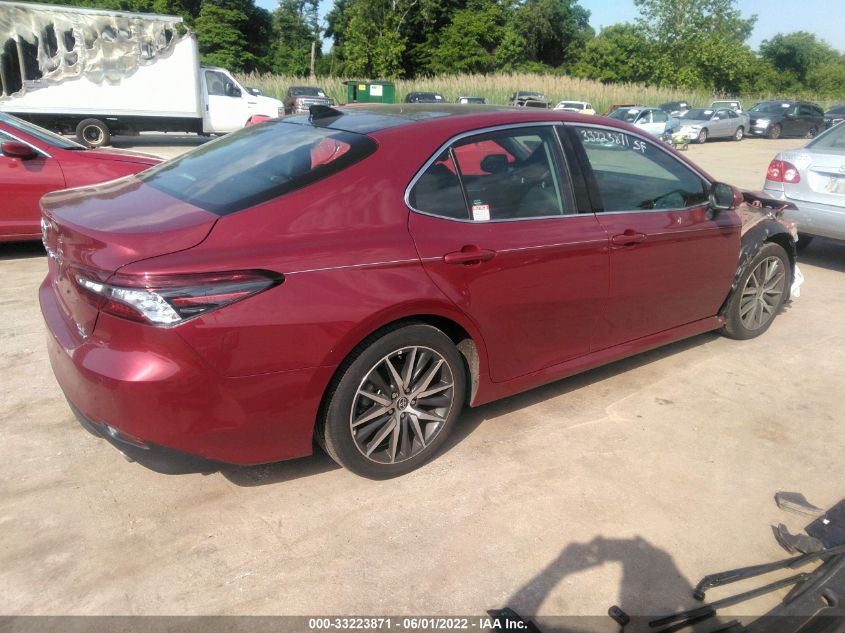 2022 TOYOTA CAMRY XLE VIN: 4T1F11BK1NU054625