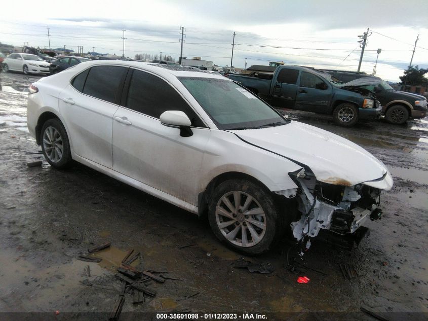 2022 TOYOTA CAMRY LE VIN: 4T1R11BK7NU064136