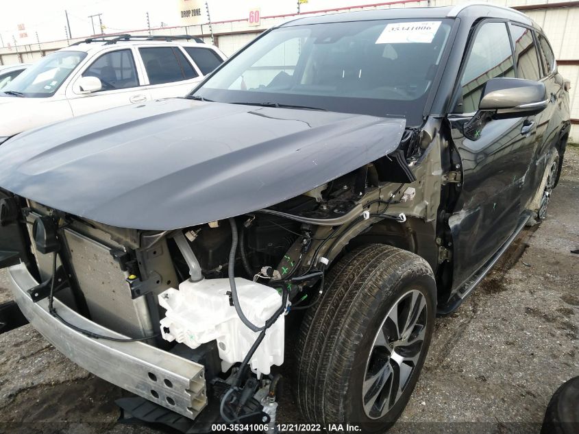 2021 TOYOTA HIGHLANDER XLE VIN: 5TDGZRBH0MS148034