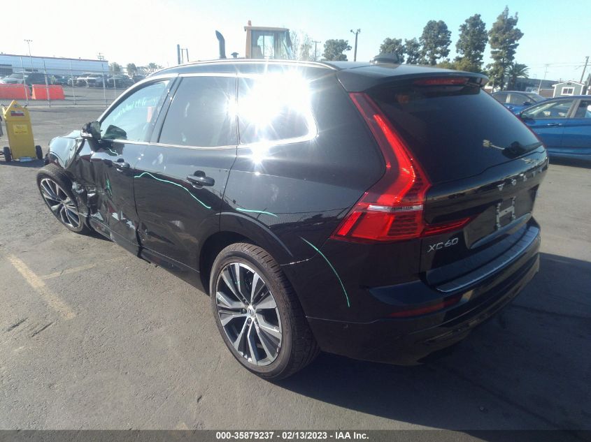 2022 VOLVO XC60 MOMENTUM VIN: YV4L12RKXN1079007