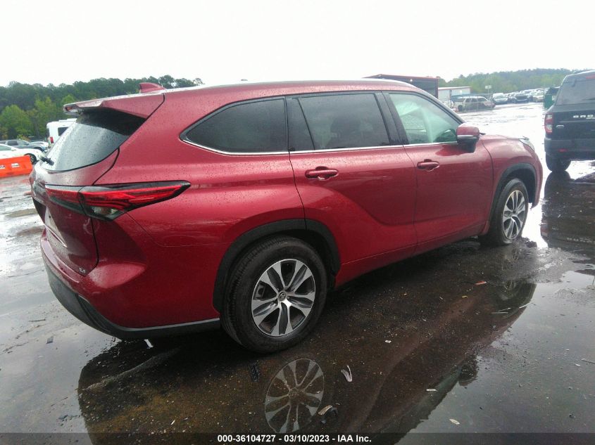 2022 TOYOTA HIGHLANDER XLE VIN: 5TDGZRAH1NS106488