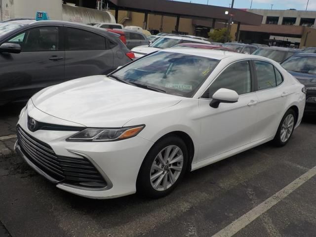 2022 TOYOTA CAMRY LE VIN: 4T1C11AK0NU619466
