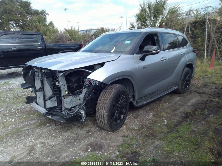 2022 TOYOTA HIGHLANDER XLE VIN: 5TDGZRAH8NS555666