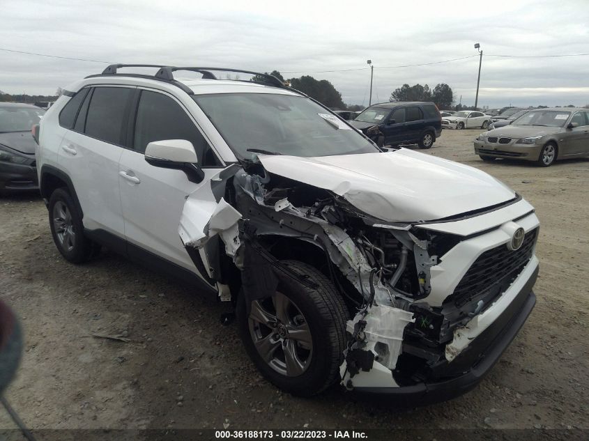 2022 TOYOTA RAV4 XLE VIN: 2T3W1RFV2NC199359