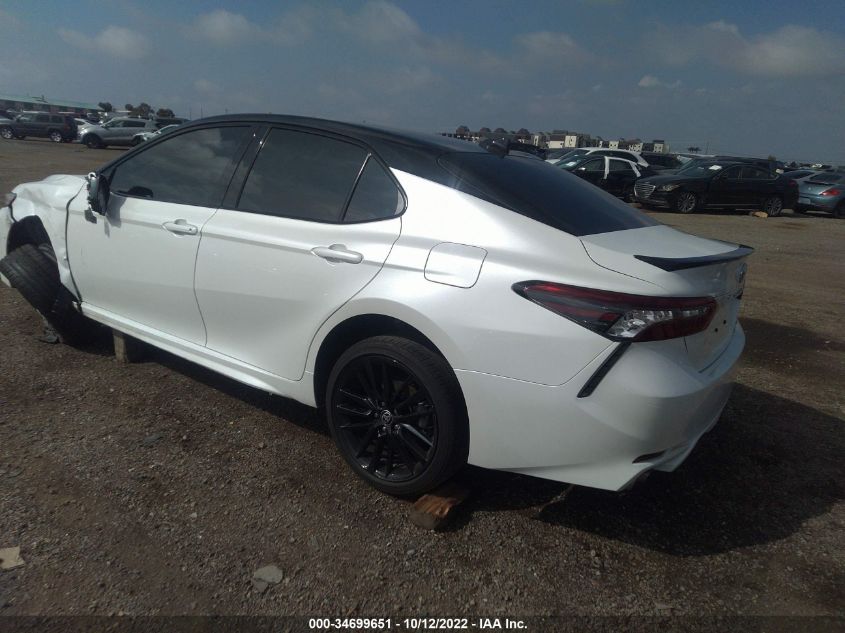 2022 TOYOTA CAMRY HYBRID XSE VIN: 4T1K31AK3NU035780